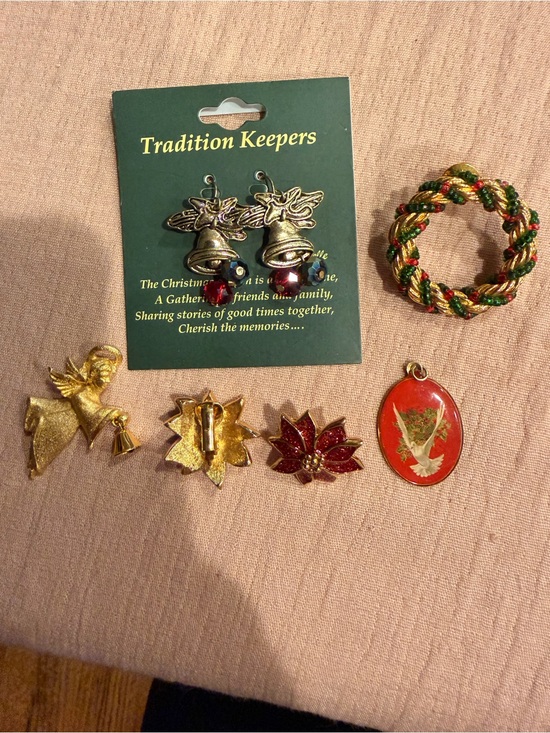 Accessories - Gold and Red Christmas Earrings pendant & Pins lot